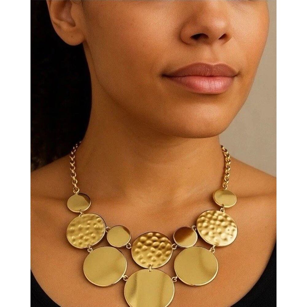 New Directions Core Gold Tone Statement Necklace Hammered Smooth Elegant NEW